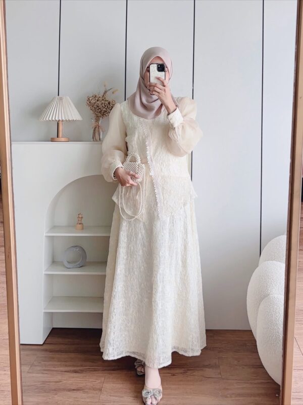 vailable 🎀 Pretty outfit for raya🕊️🕌🪞✨ - cream