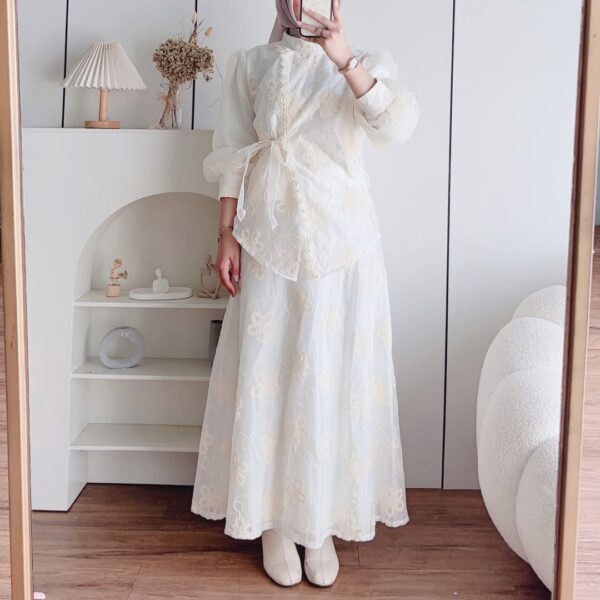 Kivana Ansel - Cream